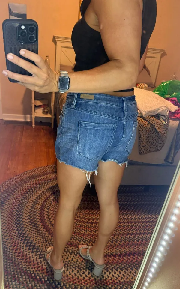 BLANKNYC Shorts Denim Distressed - Image 2