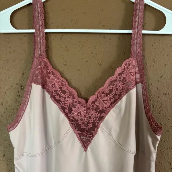 Intimately Free People Lace Trim V-Neck Camisole Tank Top Mauve Pink Womens M - Image 3