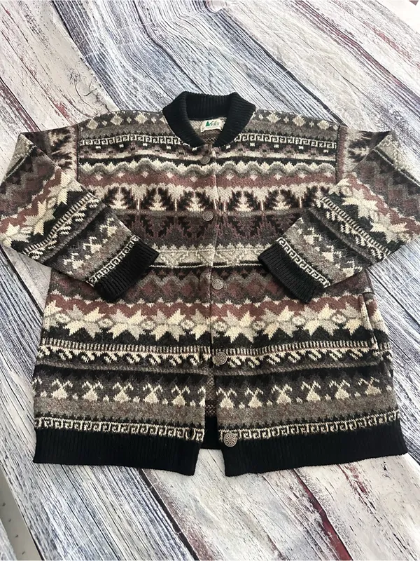 Vintage R.E.I. 100% Wool Fair Isle Knit Cardigan in Black, Brown & Cream - Image 3