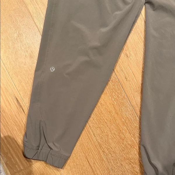 lululemon athletica Greige Track‎ Pants size 10 women - Image 7