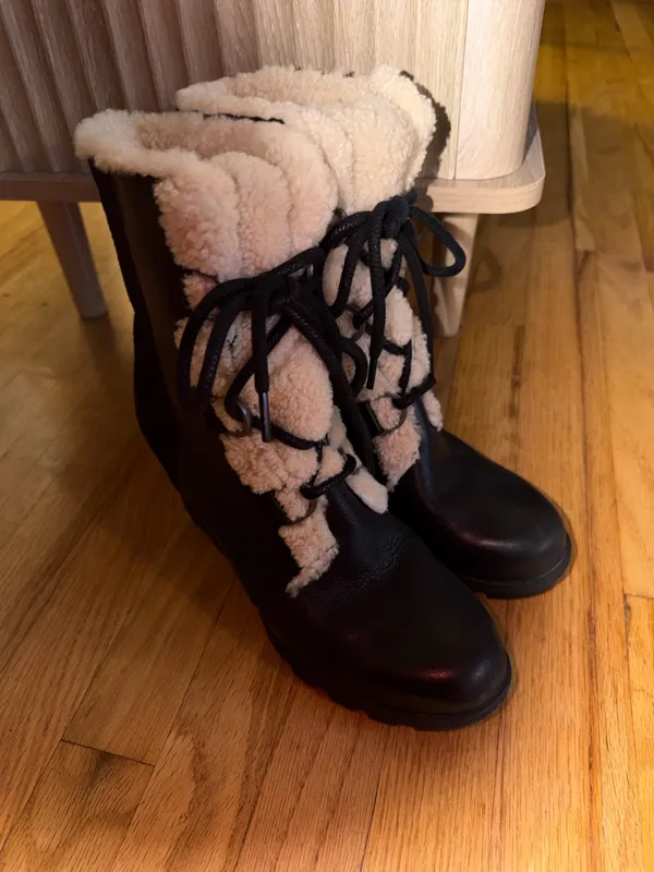 Sorel Women’s Boots Joan of Arctic - Image 2