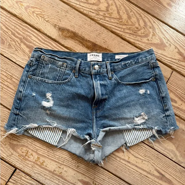 Frame Denim Le Stevie Shorts size 29 - Image 2