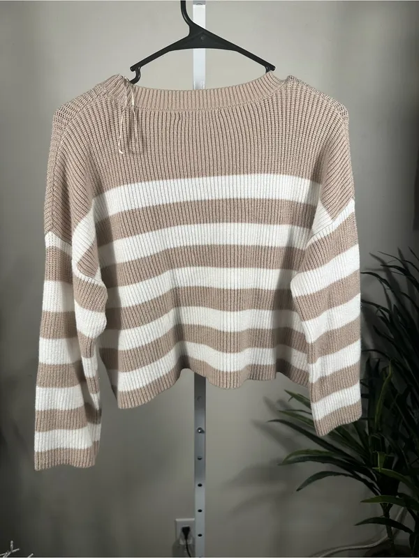 N297. Sincerely Jules Striped Crewneck Sweater - Beige & White oversized - Image 6