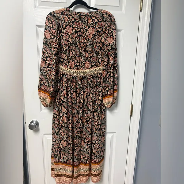 Paisley Tiered Maxi Dress with Contrast Trim - Black & Cream - Image 6