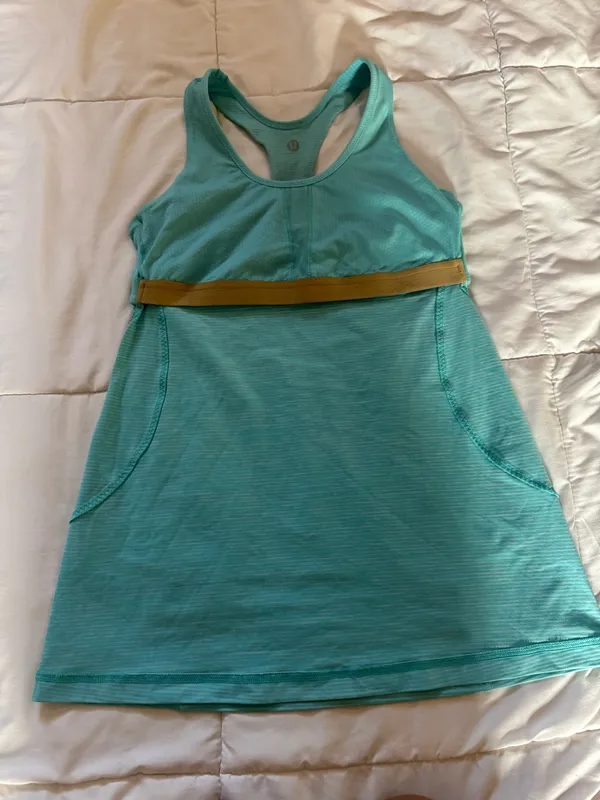 Lululemon Racerback Tank Top Aqua Blue Striped Built-In Bra Size Unknown - Image 8