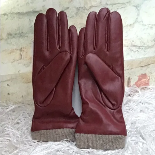 Woman’s Vegan Leather Cold Weather Lined Gloves - New Without Tags - Image 3