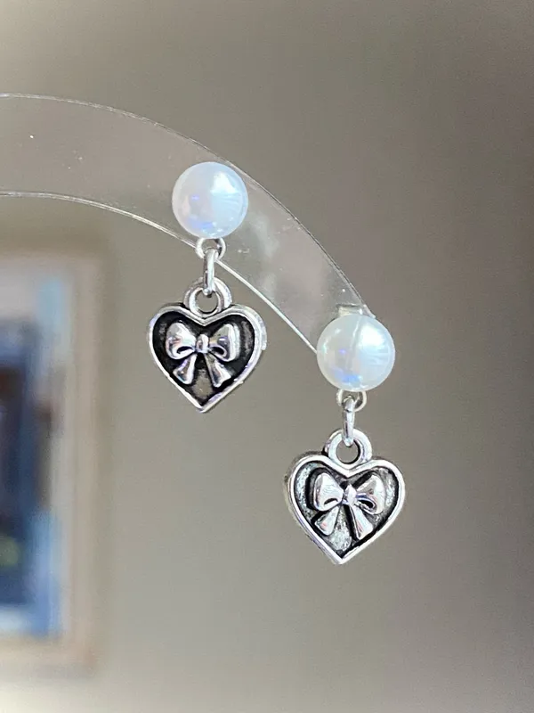 Handmade y2k Kawaii heart ribbon mini dangle earrings 🎀 - Image 2