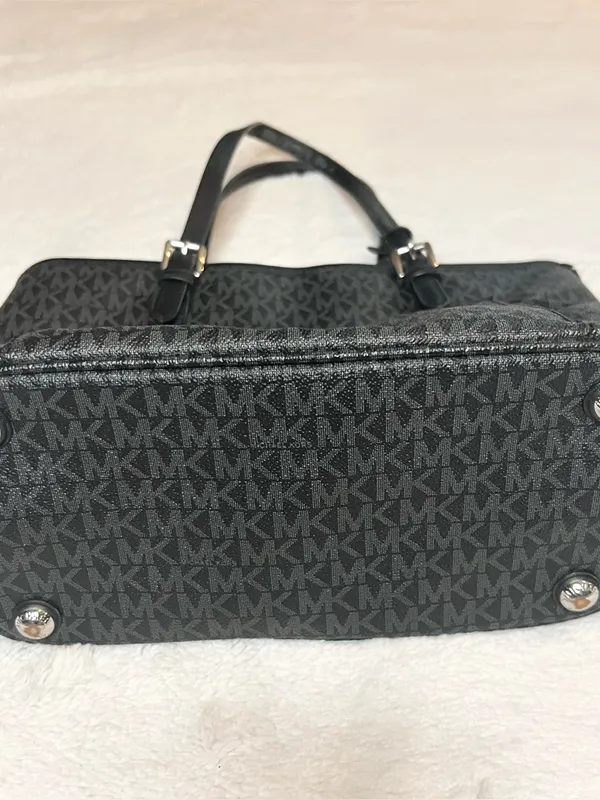 Michael Kors Black Signature MK Logo Jet Set Tote Bag with Front Pocket - Image 3