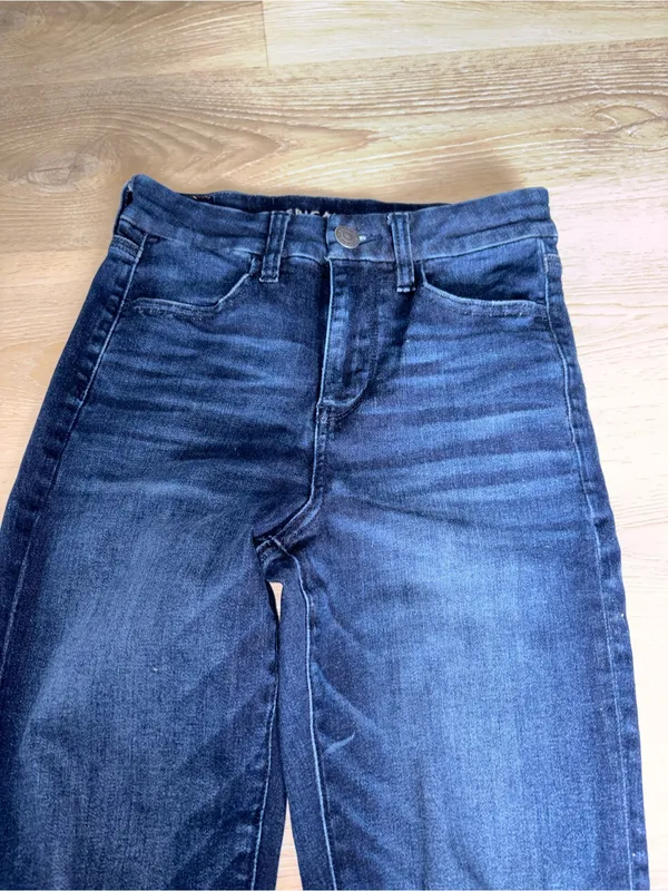 American Eagle Outfitters curvy high rise Dark Wash Ripped Skinny Jeggings - Image 2
