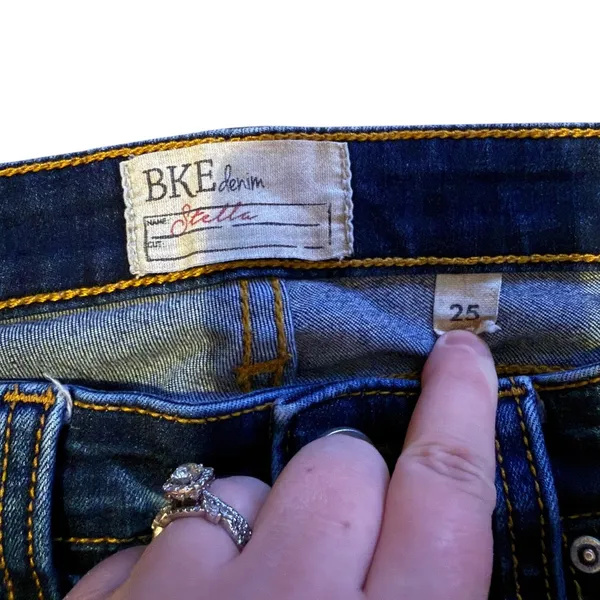 BKE Stella Straight Jeans Womens 25 Dark Wash‎ Blue Low Rise Whiskered Denim - Image 4