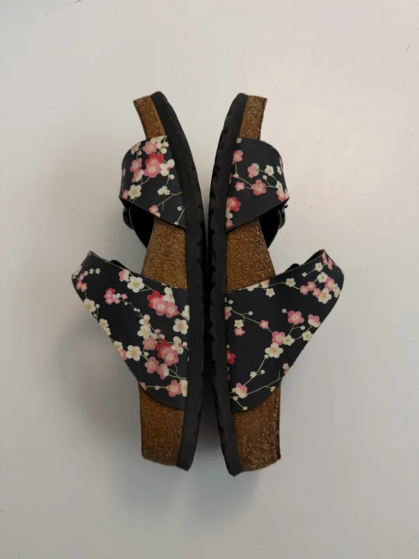 Papilllo Birkenstock Sandals Slides Floral Comfort Travel Resort Black Pink - Image 5