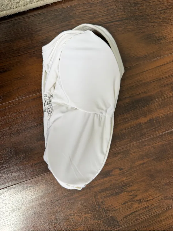White Crop Top W/Cups built in - Image 2