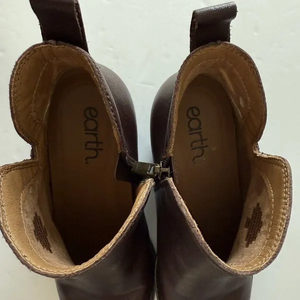 Earth Women’s 6.5‎ Marisole Block Heel Slip On Zipper Brown Leather Ankle Boots - Image 12