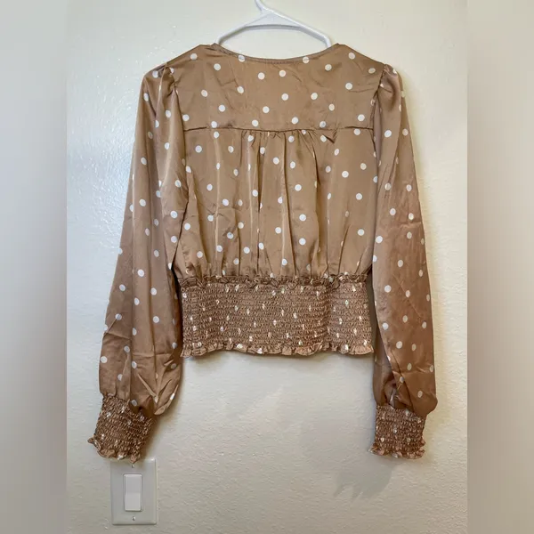 Blu Pepper NWT Tan Brown Polka Dot‎ Silky Blouse Size S - Image 6