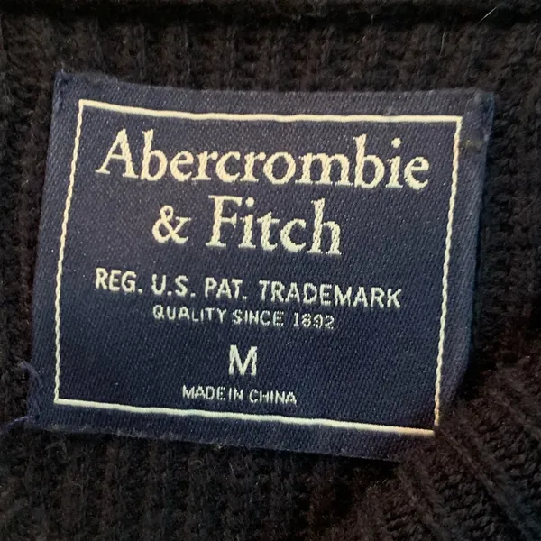 Abercrombie & Fitch women’s button back sweater. Black. Medium. - Image 4