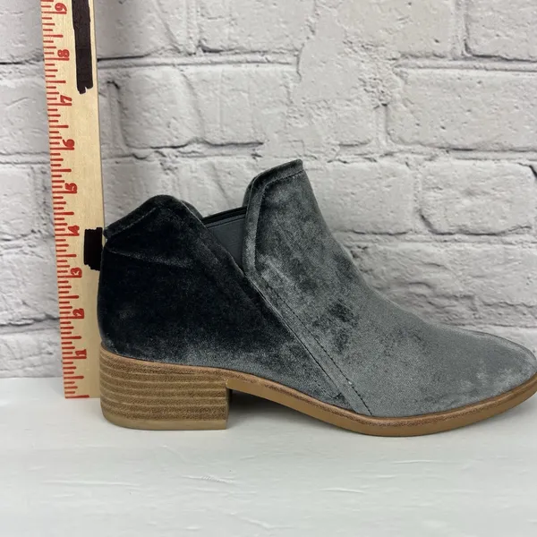 Dolce Vita Velveteen Ankle Booties Sz 8.5 Gray Almond Toe Boho Block Heel Party - Image 7