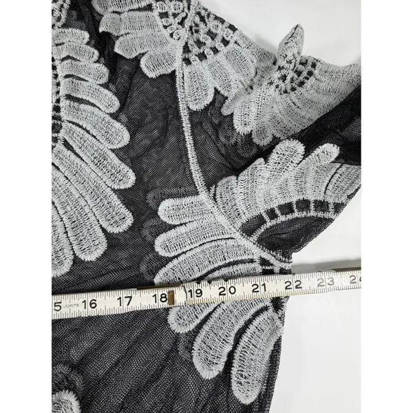 Ember Grey Black Floral Lace Mesh Kimono Cardigan Tie Front ST8449 NWT Medium - Image 6