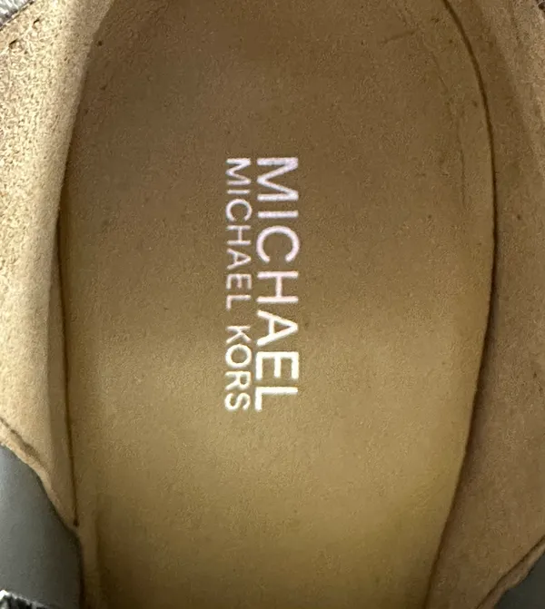 Micheal Kors Heels - Image 5