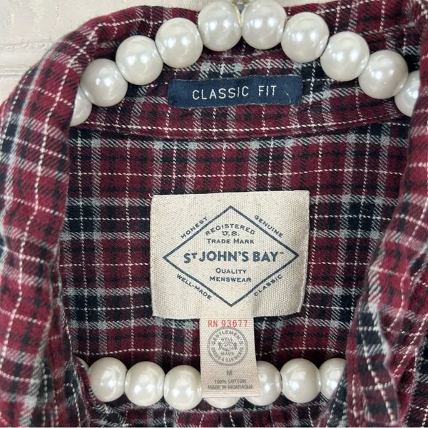 St. John’s Bay Red Plaid Classic Fit Flannel Shirt Size M Unisex - Image 4