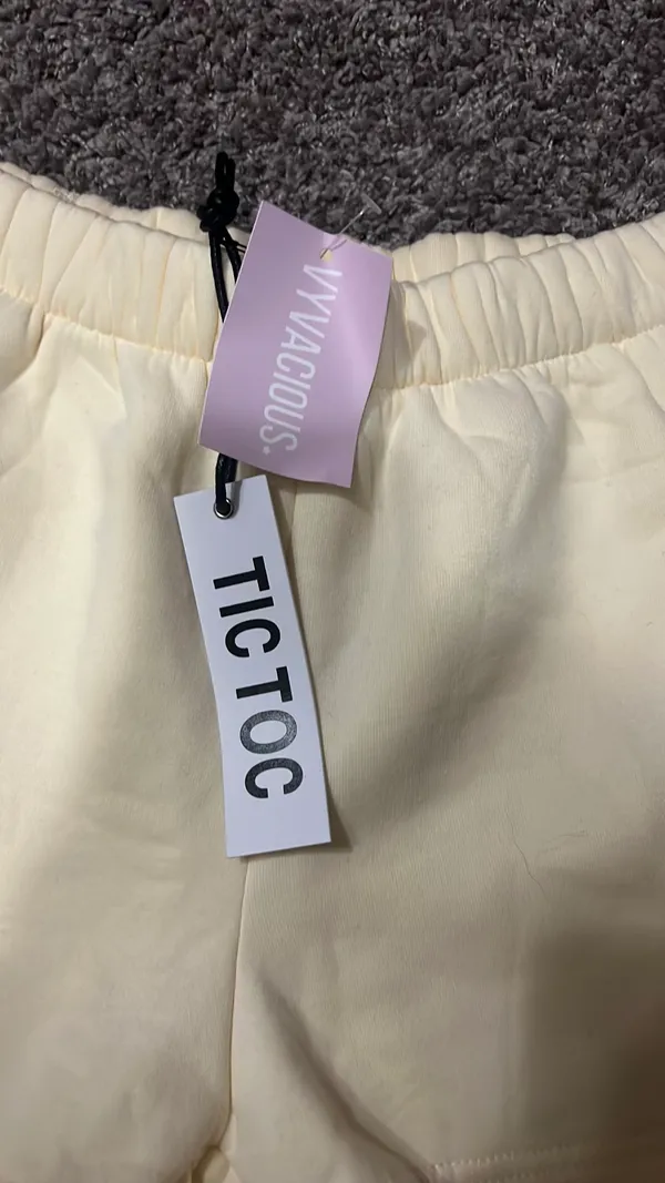 Tic Toc Cream Sweat Shorts - Image 6