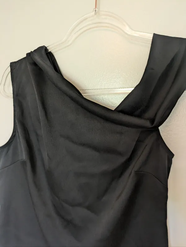 Heartloom Emmalina Satin Top Off The Shoulder Black XS - Image 3