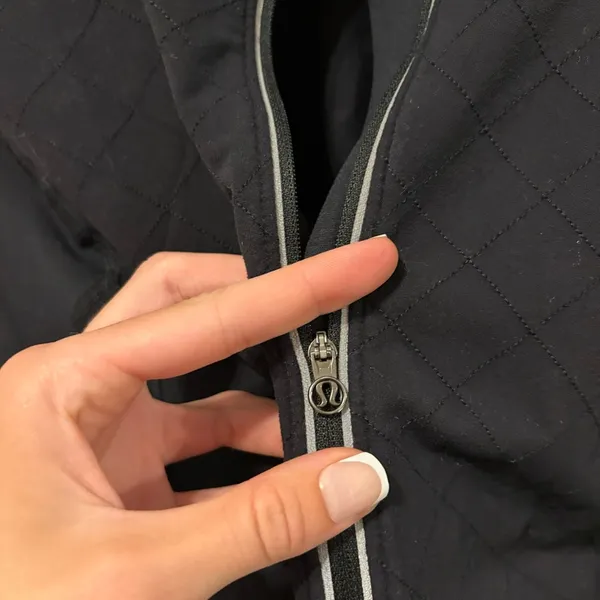 Lululemon Black Half Zip Pullover - Image 6