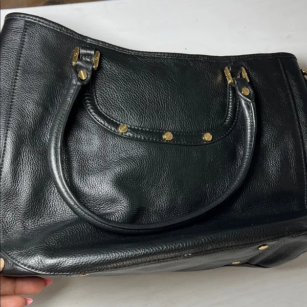 Tory Burch Black Leather Shoulder Bag with Gold Accents D10 - Image 4