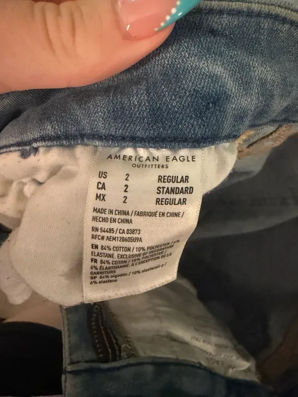 American Eagle Jeans size 2 - Image 3
