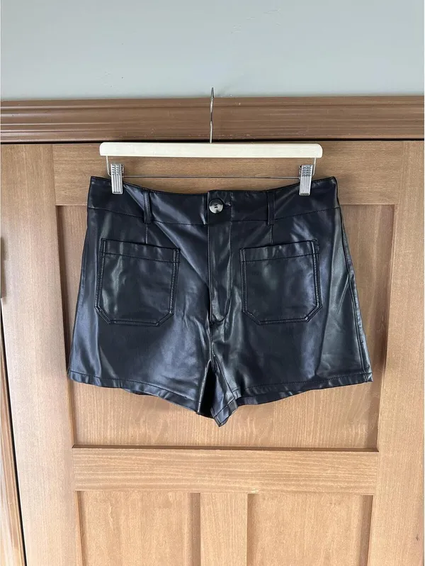 Anthropologie Maeve The Colette Black High Rise Faux Leather Shorts Women’s 32 - Image 15