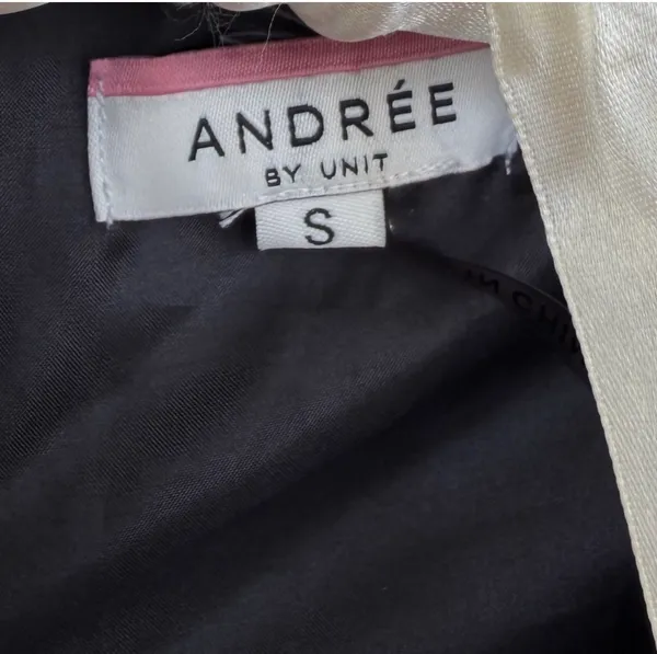 ANDREE BY UNIT Black Faux Fur Jacket - Image 4