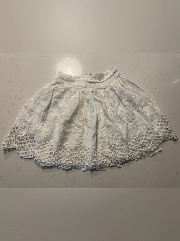 Cara Cara White Linen Eyelet Mini Skirt XS Embroidered Lace Hem - Image 2