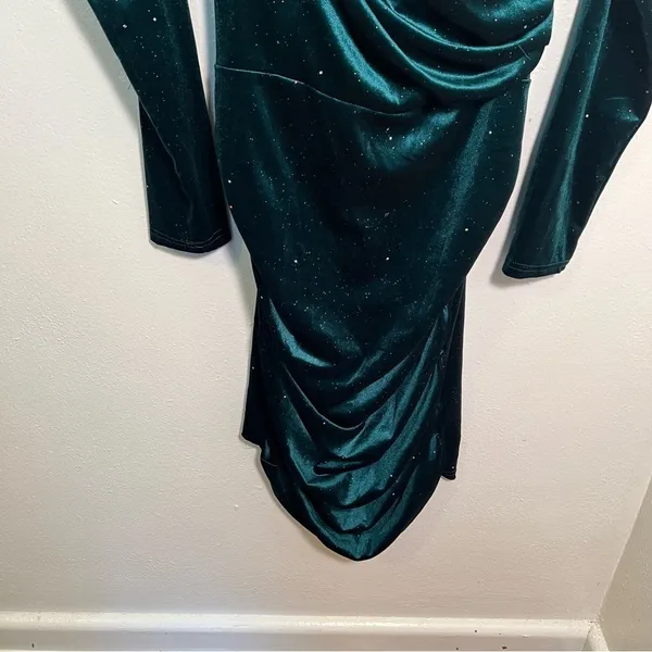 Women's Sz Large Off Shoulder Velvet Dress Emerald Green Rhinestones Long Sleeve - Image 4