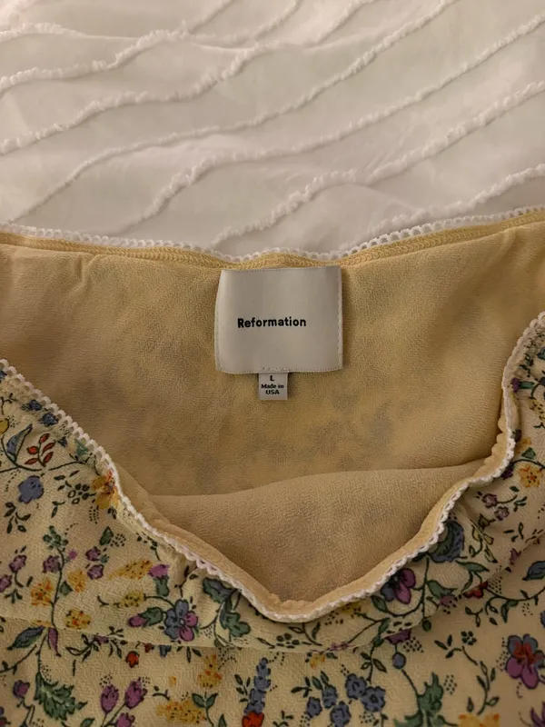 Yellow print reformation skirt - Image 2