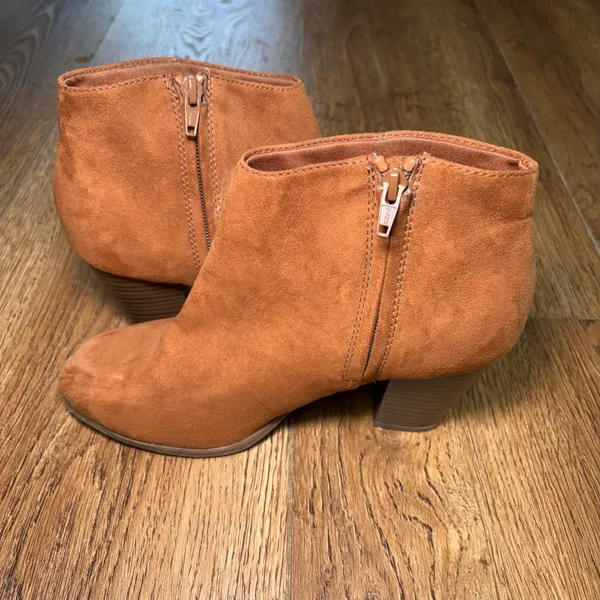 Old Navy Womens Roasted Chestnut Brown Block‎ Heel Ankle Booties Size 9 READ - Image 2
