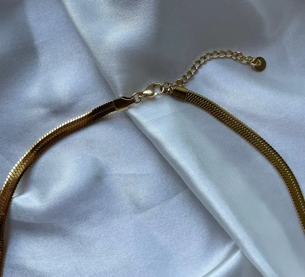 NEW 18K Gold Plated (5mm) Herringbone Flat Chain Necklace - Image 8