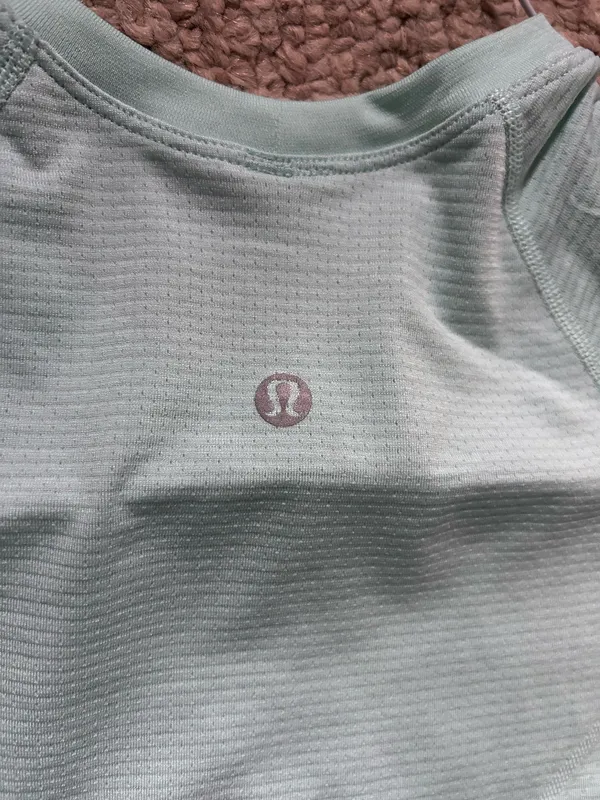 Lululemon Cropped Swiftly T Shirt - Image 4