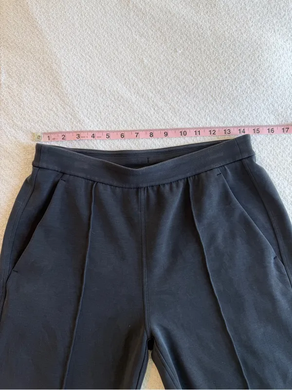 Lululemon Softstreme Classic-Fit High-Rise Jogger Pants Black/Grey Medium - Image 6