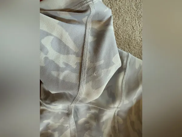 Lululemon Align Super High Rise Camo Bike Shorts Gray Size 4‎ - Image 6