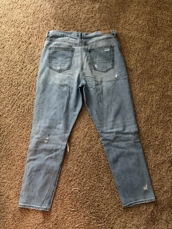 American Eagle Mom Jeans - Image 2