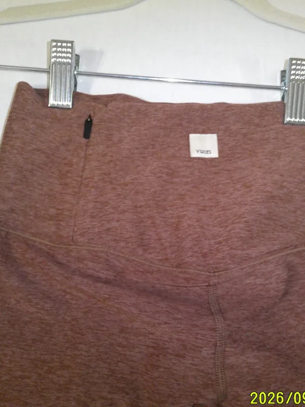 Women’s NWT Vuori set bra top and shorts XS New Clean Elevation Brown hazlenut - Image 4