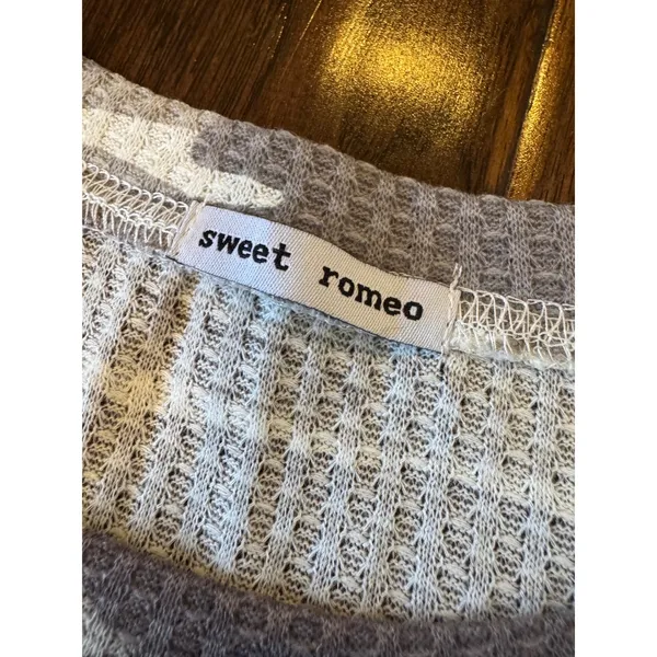 Sweet Romeo Gray Camo Waffle Knit Top‎ NW Size Small - Image 5