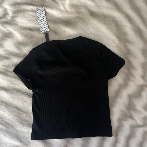New black urban outfitters shirt - Image 3