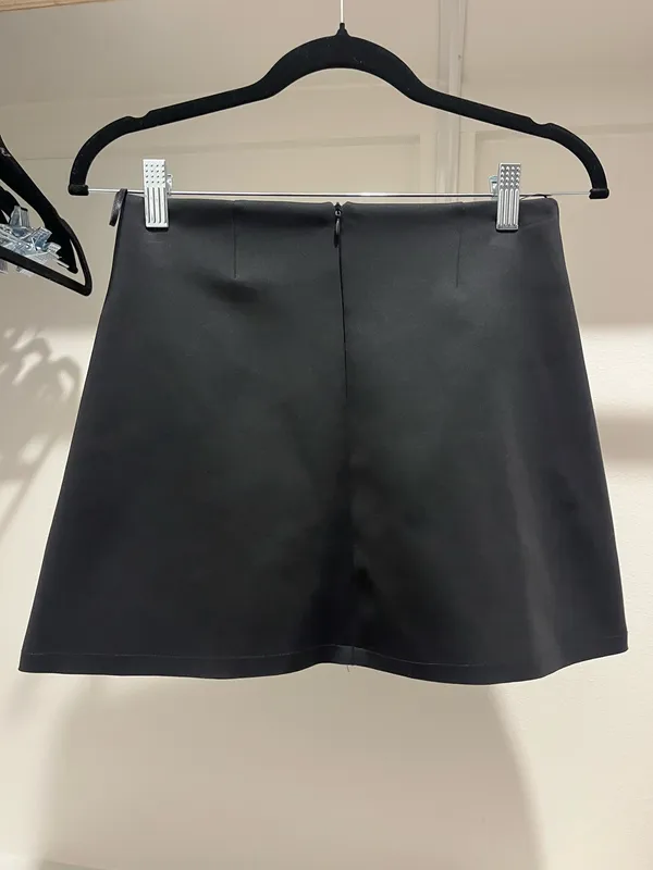 Zara Black Mini Skirt - Image 2
