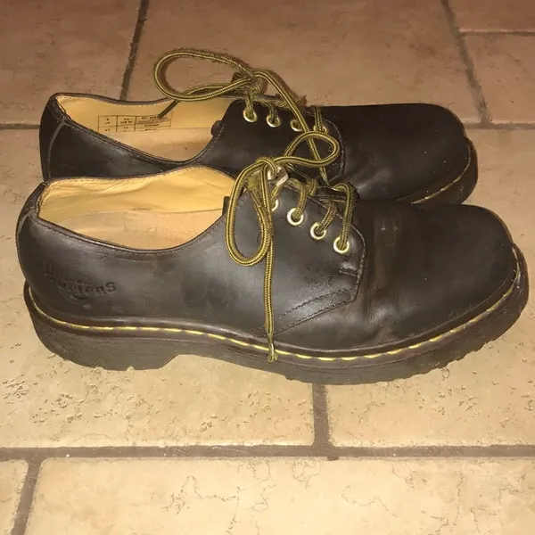 Dr. Martens Air Wair Classic Lace Up - Image 4