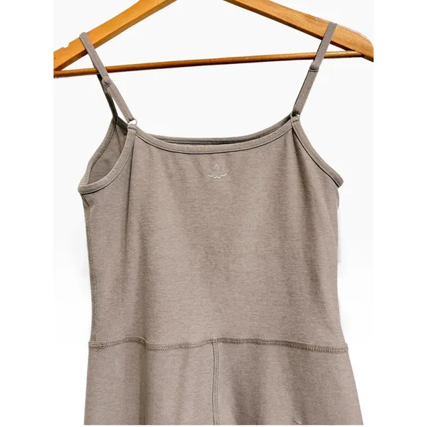 Beyond Yoga Spacedye Keep pace biker Romper Beige Athletic Athleisure Medium - Image 6