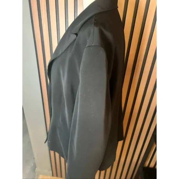 Kasper black blazer jacket size 18 with light stretch work blazer - Image 2