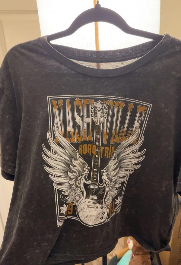 Nashville Tee Size L - Image 3