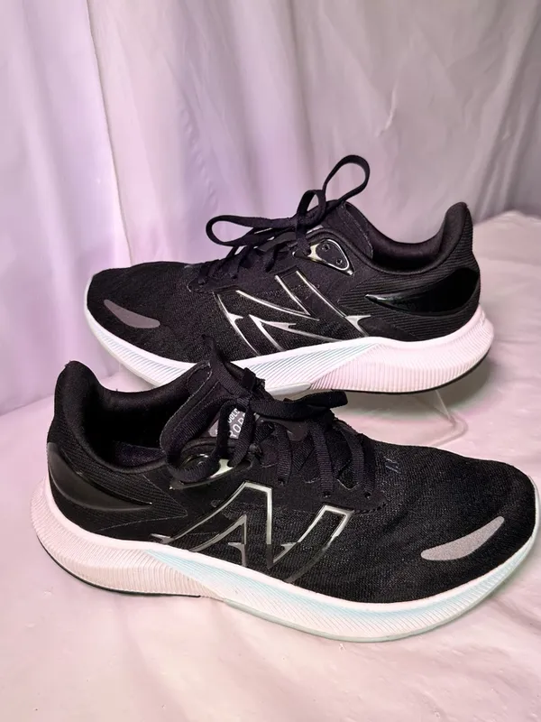 New Balance Black and Light Blue Women's Running Sneakers - Image 2