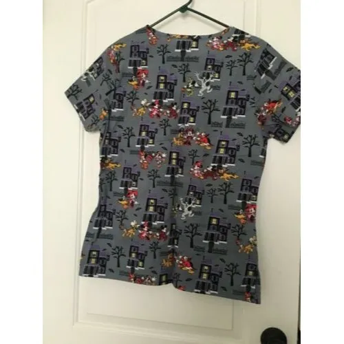 Disney Women's Graphic Scrub Uniform Top Nurse Medical Halloween Size Small - Image 7
