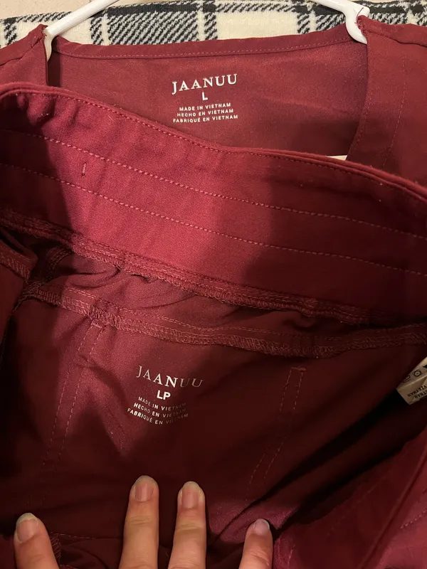 Jaanuu Scrubs - Image 3